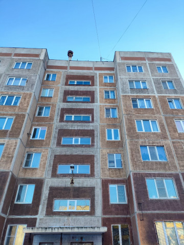 Установили пластиковые окна в двух многоквартирных домах