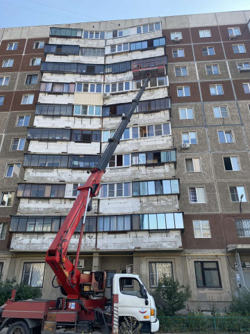 Покраска балконных плит в доме по ул. 50-летия Магнитки, д.45