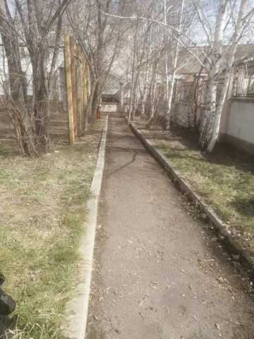 Стало чисто возле домов № 121 и 123 по проспекту Ленина