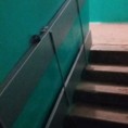 По просьбе жителей ООО УК "Мой дом" установила пандус по адресу: Сиреневый проезд, д. 21 подъезд 3.