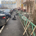 Приступили к весенней уборке придомовых территорий