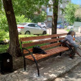 Установлены новые скамейки и урны