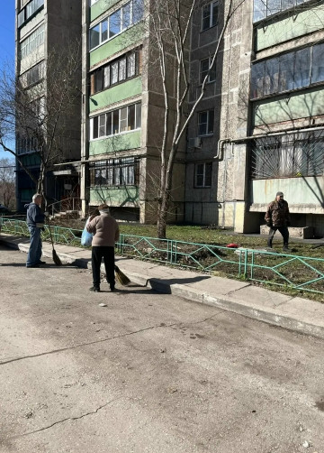 Чистота во дворе - дело общее