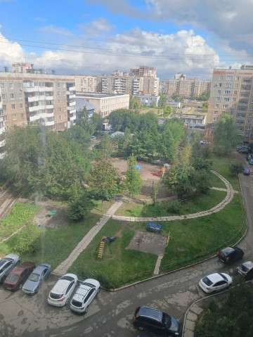 Завершился покос травы в 143 микрорайоне