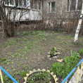 Приступили к субботнику возле дома № 18 по улице Коробова