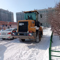 Продолжаем уборку снега