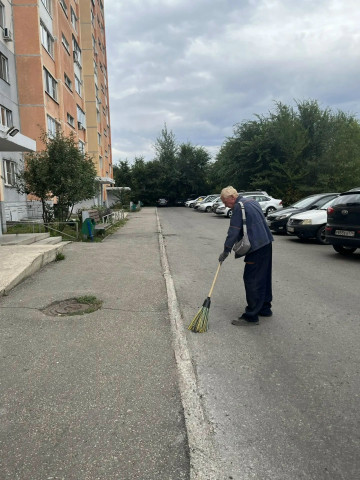Чистота начинается с малого — с нашего двора!